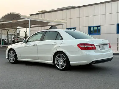 2009 Mercedes-BENZ E-CLASS 缩略图 4
