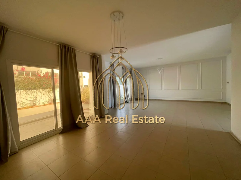 TOWN HOUSE | PRIME LOCATION | READY TO MOVE IN63654980715393112