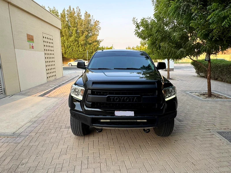 Toyota Tundra 2014 clean title 1974 edition63613132402945111