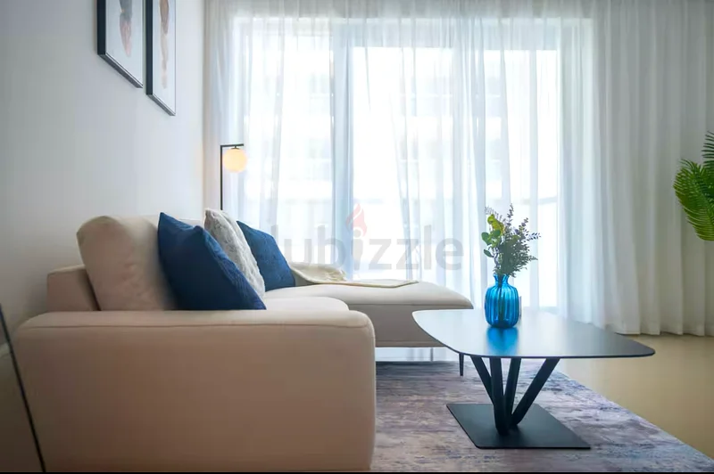 شقة مفروشة بالكامل من غرفة نوم واحدة ومطلة على البحر! تأجير سنوي أو شهري يشمل المرافق63815145963777110