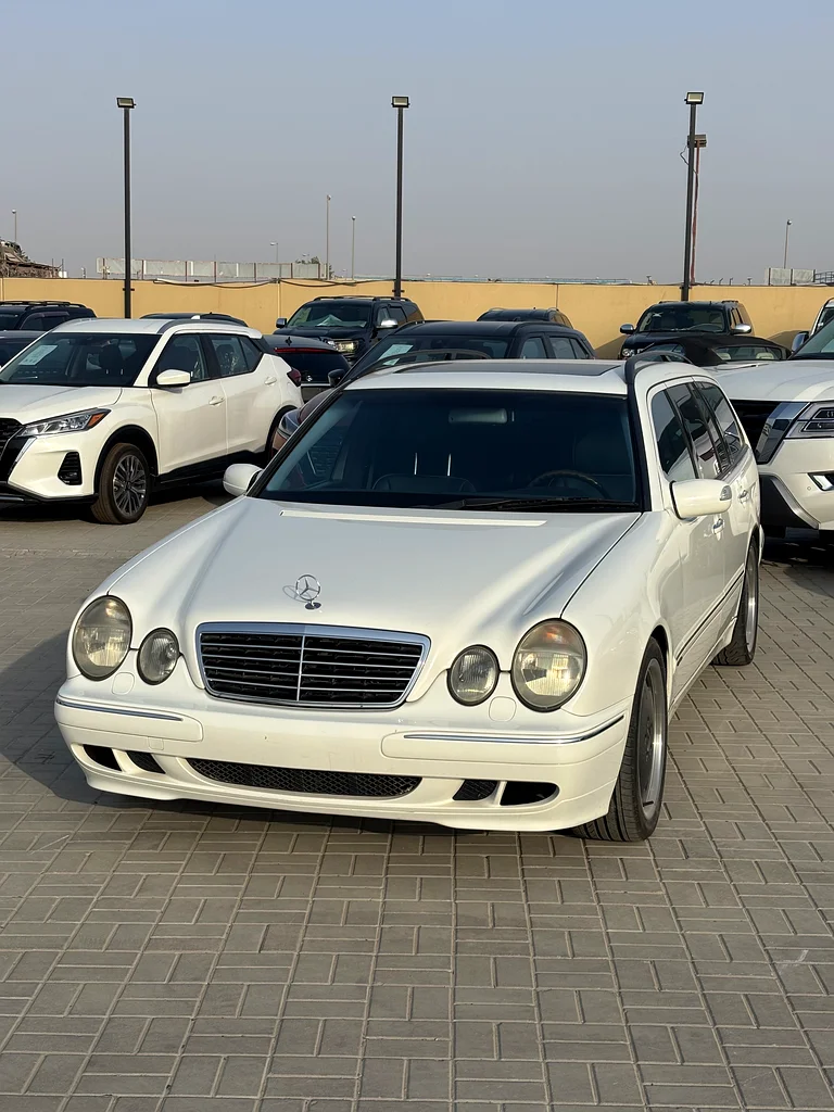 مرسيدس بنز E430 ستيشن واغن نظيفة للغاية63613135195906111