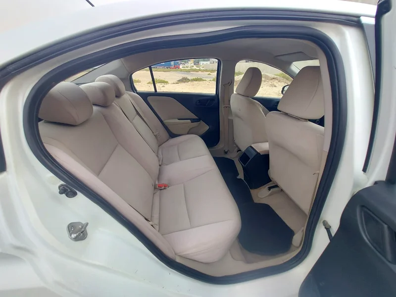 Honda city model 2018 km 122000 GCC space fast owner cruiser control63612063272706114