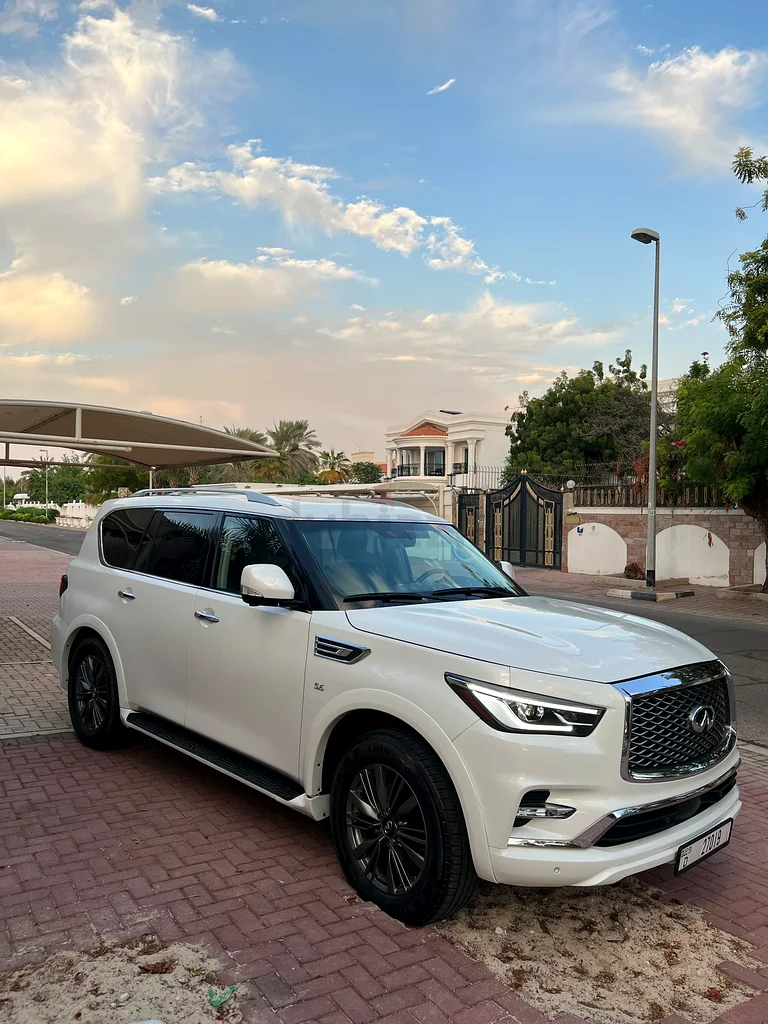 Infinity QX 80 low mileage excellent condition63612060133633110