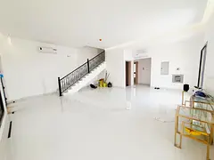Brand New 5 badroom villa with wardrobe and master room close to Sharjah airport
