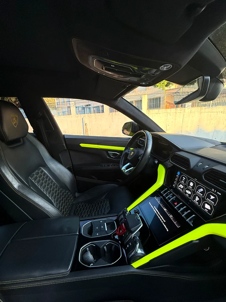 2020 Lamborghini Urus Mansory Body Kit, Gcc Specs, Full History, No Accidents63612058573443114