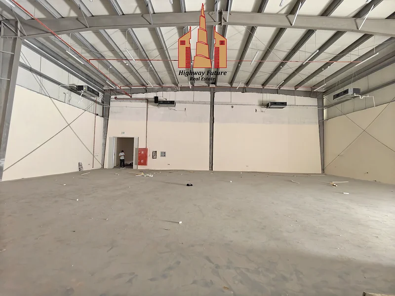 VERY SPACIOUS AIR CONDITIONED//BRAND NEW ON THE MAIN ROAD//WITH COVERED PARKING63622899835139111