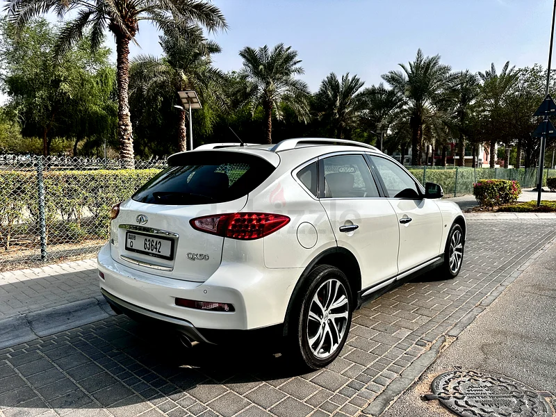إنفيني QX50 - فاخرة - مواصفات الخليج - كيلومترات قليلة - بدون حوادث - تم الصيانة بالكامل - نظيفة بدرجة كبيرة63612067580802114