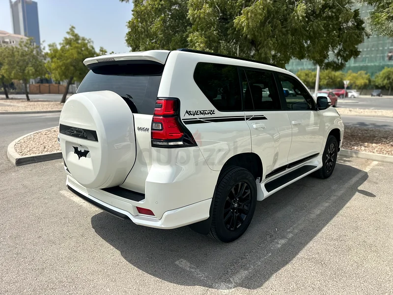 Low mileage very clean Prado Adventure63612451158274113