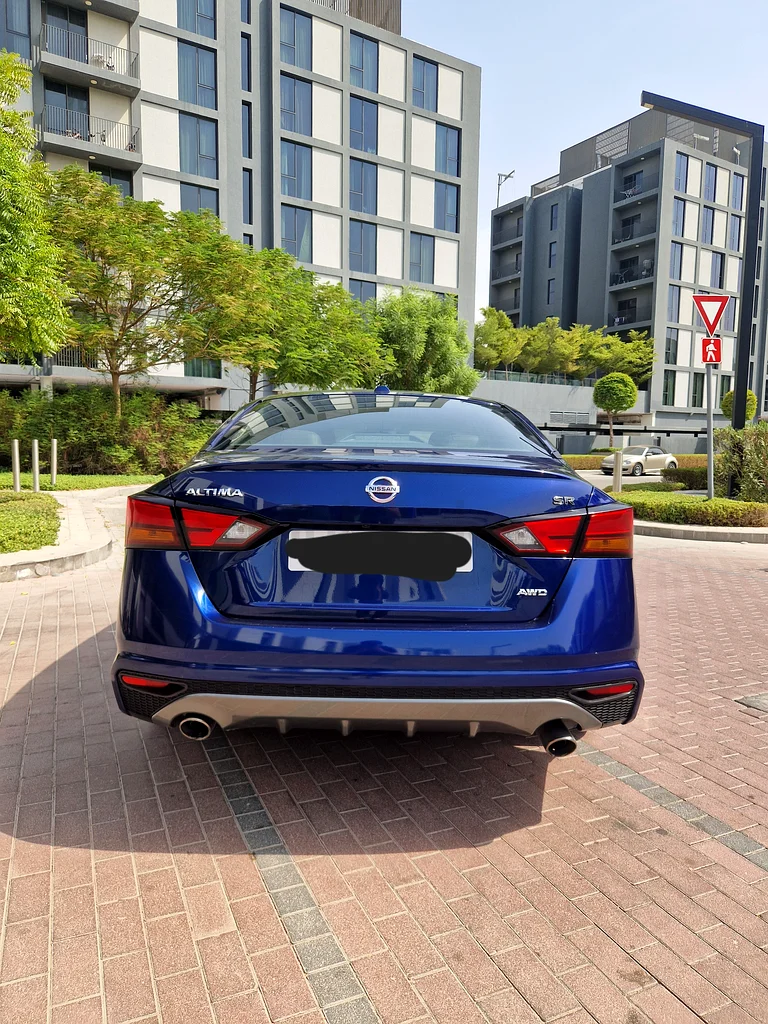 2019 Nissan Altima SR – Full Option (US Spec) – AWD, Leather, Sunroof, Heated Seats, Blind Spot63613131238529111