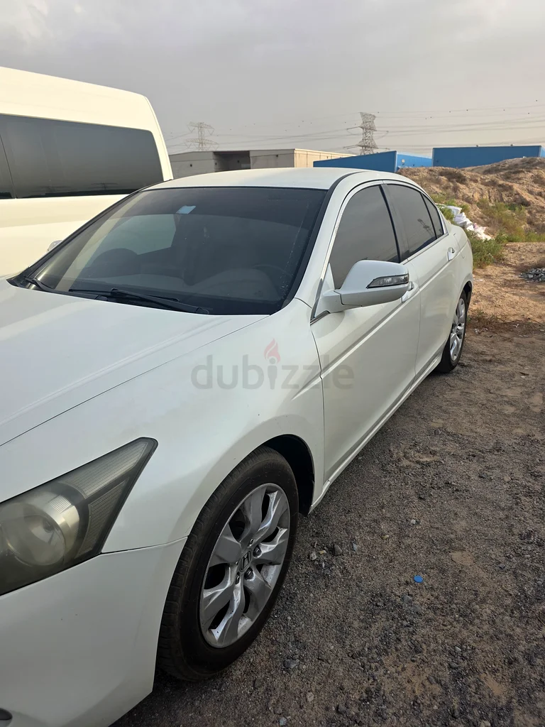 أكورد هوندا مستعملة في الشارقة63612064223489112