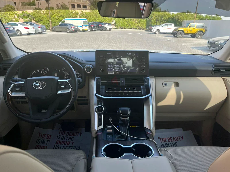 كراون لاند كروزر في حالة ممتازة، بدون خدوش!63613129885187114
