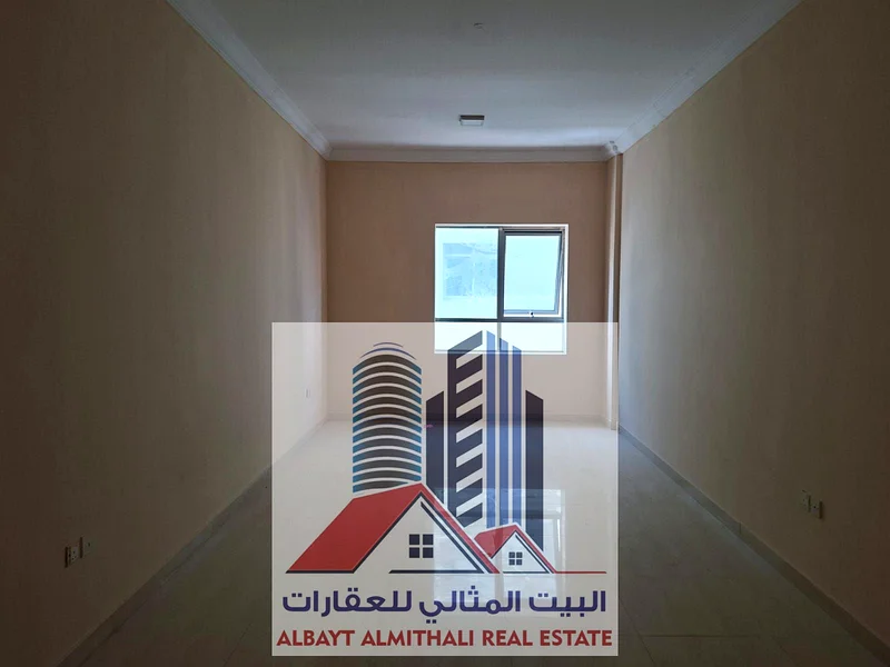 📍 موقع ممتاز: شقة للإيجار في الروضة 3، مباشرة على شارع الشيخ عمار – موقع مركزي قريب من المدارس والأسواق ووسائل النقل العامة63722169718147110