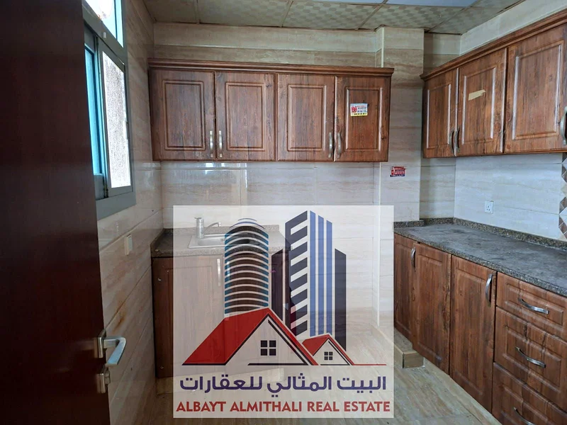 📍 موقع ممتاز: شقة للإيجار في الروضة 3، مباشرة على شارع الشيخ عمار – موقع مركزي قريب من المدارس والأسواق ووسائل النقل العامة63722169718147111