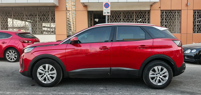 Peugeot 3008, Allure 2022, GCC Specs, Free Accident, Under warranty, Perfect inside and Outside.63613735157763113