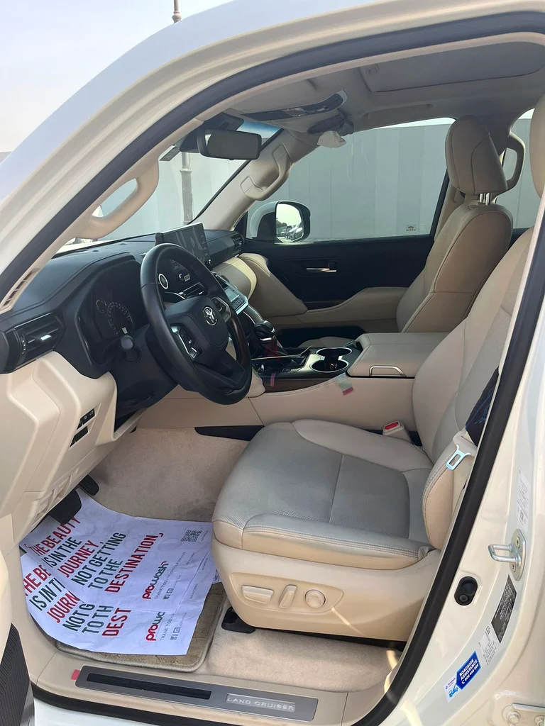 كراون لاند كروزر في حالة ممتازة، بدون خدوش!63613129885187112