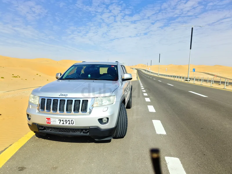 Jeep grand Cherokee for sale in abu dhabi63612070873602113