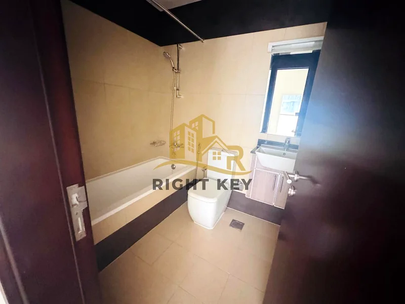 LOWER PRICE/ LUXURY 2BHK ONLY 92K / CLOSE KITCHEN63763877325313114