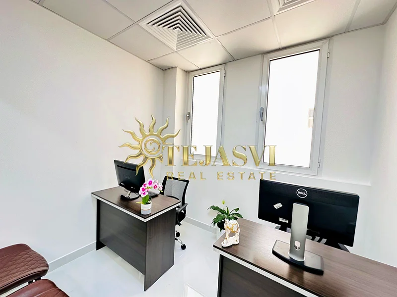 Amazing Office | Bank Account Assistance | Free Utilities63620023757058111