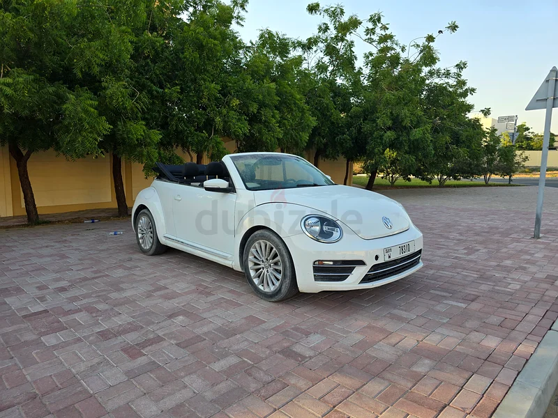 2019 Volkswagen Beetle 2.0T – Low Mileage – Full Option!!63612060593794111