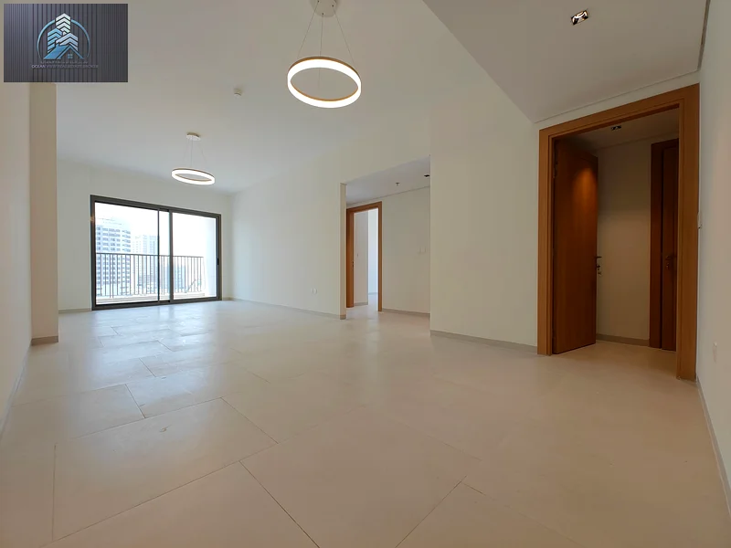 شقة جديدة بالكامل بثلاث غرف نوم + خادمة + مستودع + غرفة غسيل للإيجار فقط مقابل 180 ألف درهم63766955311234110