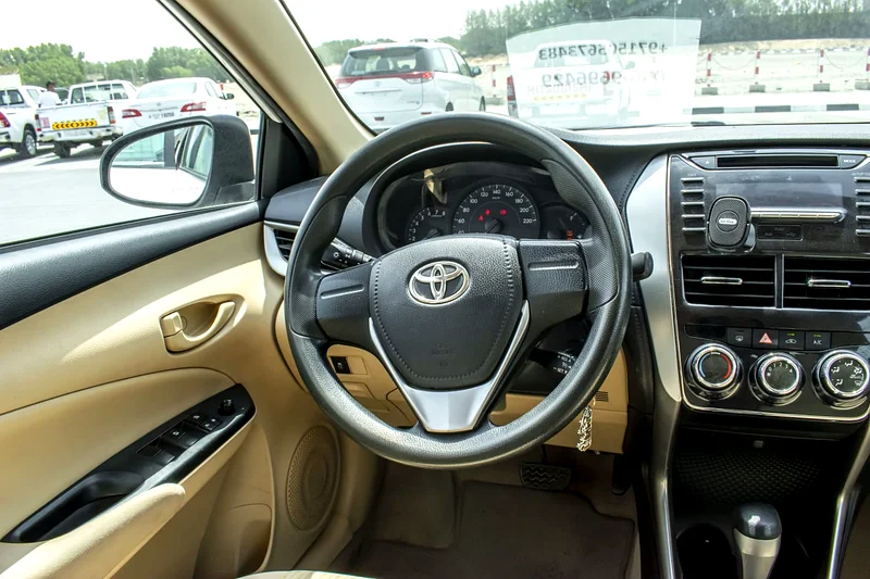 Toyota yaris 201963612448898177114