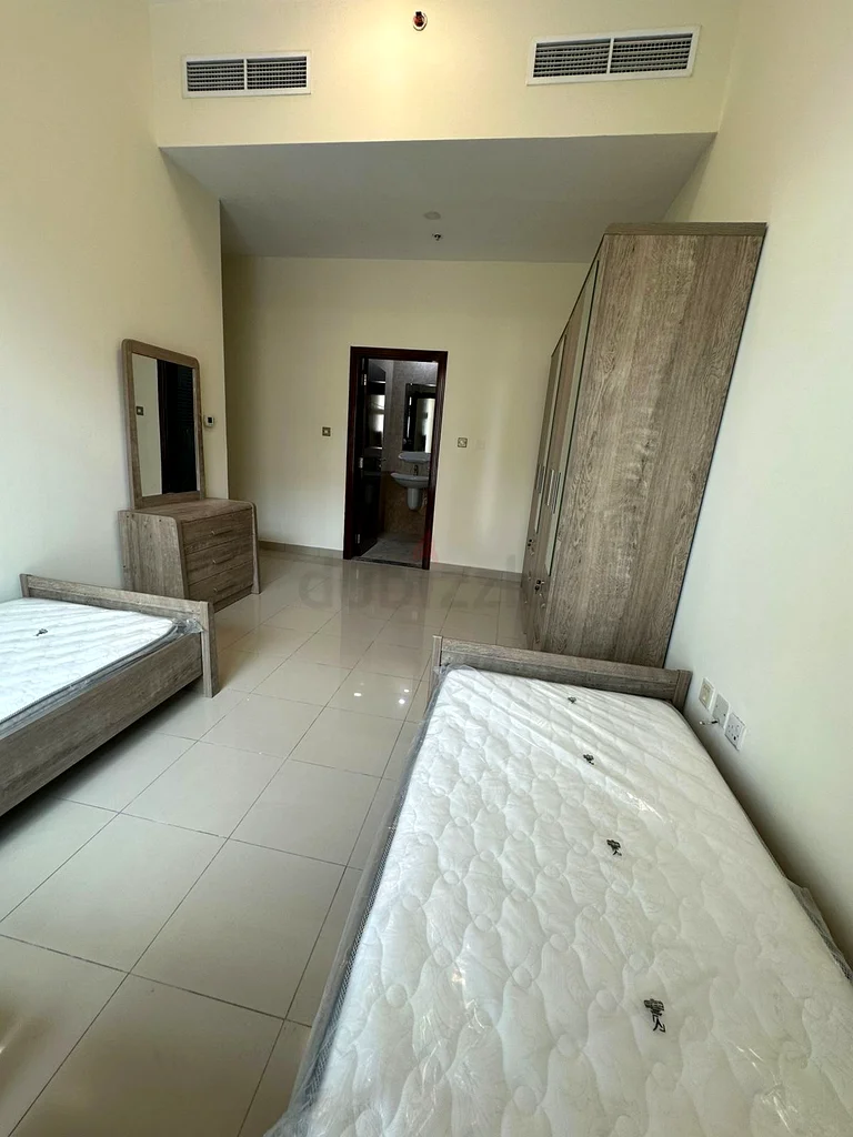 Flatmate (master room with attached bathroom)63624809700995114