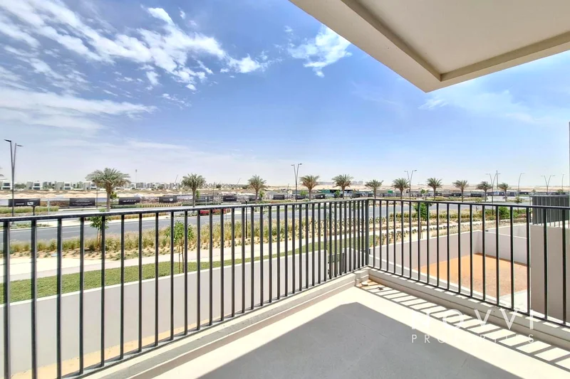 Brand New | Vacant | Corner | Single Row63806150688003110