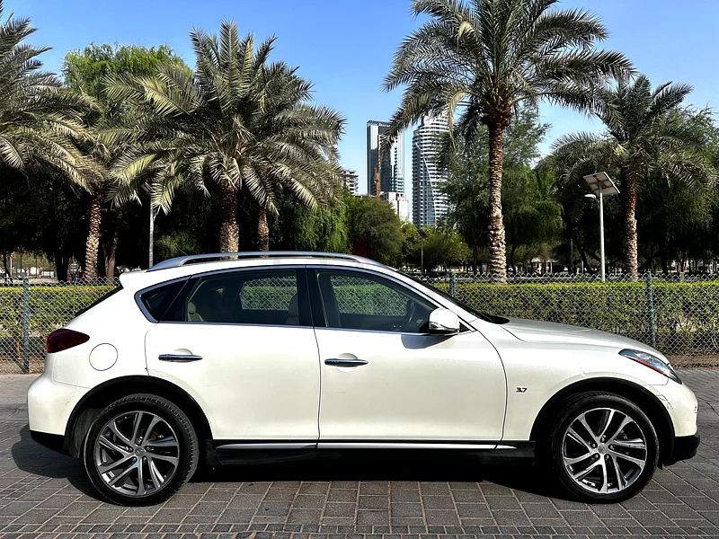 إنفيني QX50 - فاخرة - مواصفات الخليج - كيلومترات قليلة - بدون حوادث - تم الصيانة بالكامل - نظيفة بدرجة كبيرة63612067580802113