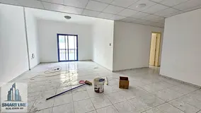 NEAR KING FAISAL STREET : Huge Luxury 3 Bhk with Big Balcony and Dyning Space Fully Sun Lighted