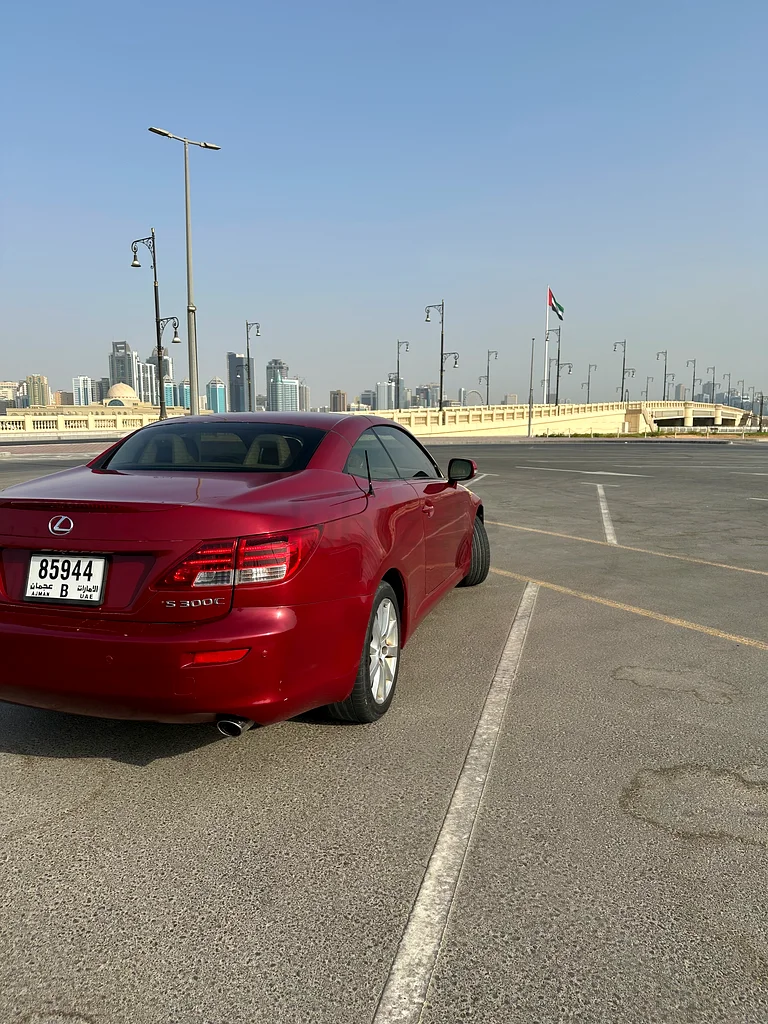 IS300C IN PERFECT CONDITION63612073930627112