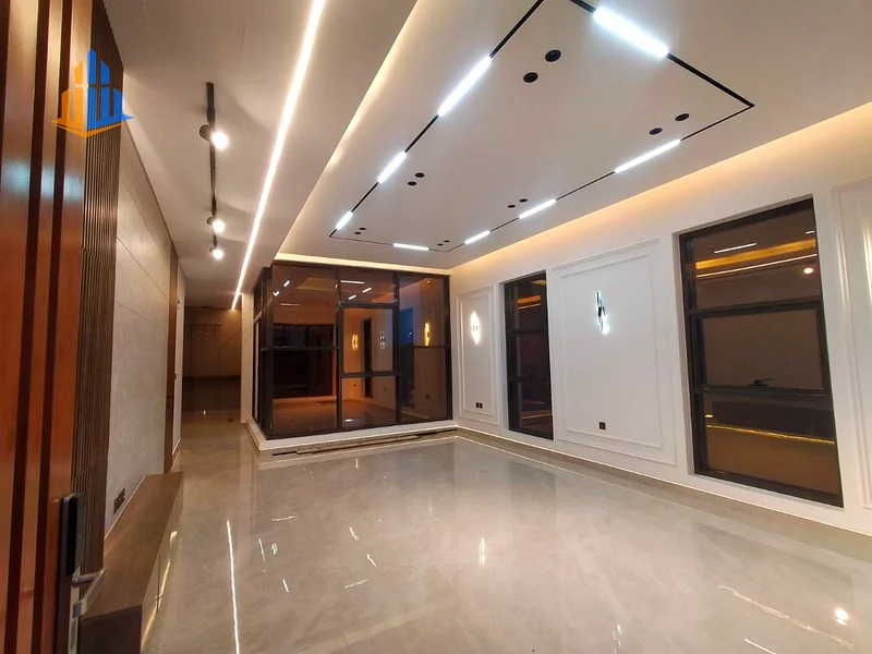 6 bhk | Master rooms | Close to all services | Very close to Sheikh Mohammed bin Zayed Road | It has an excellent location63906772250498113