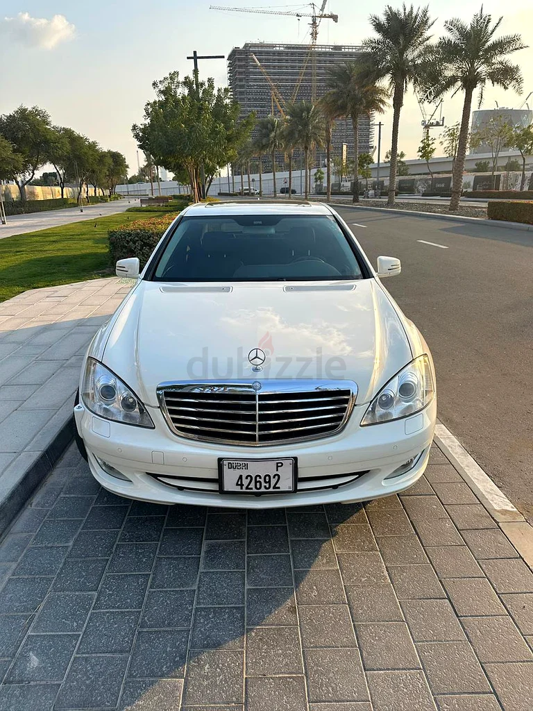 Perfect condition/ third owner/ negotiable63700563587715111