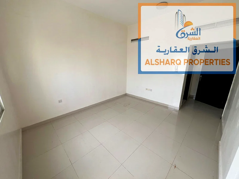 شقة للإيجار السنوي - غرفتين نوم وصالة في عجمان كورنيش - الصف الثاني بجانب دوار السفينة63810725833601112