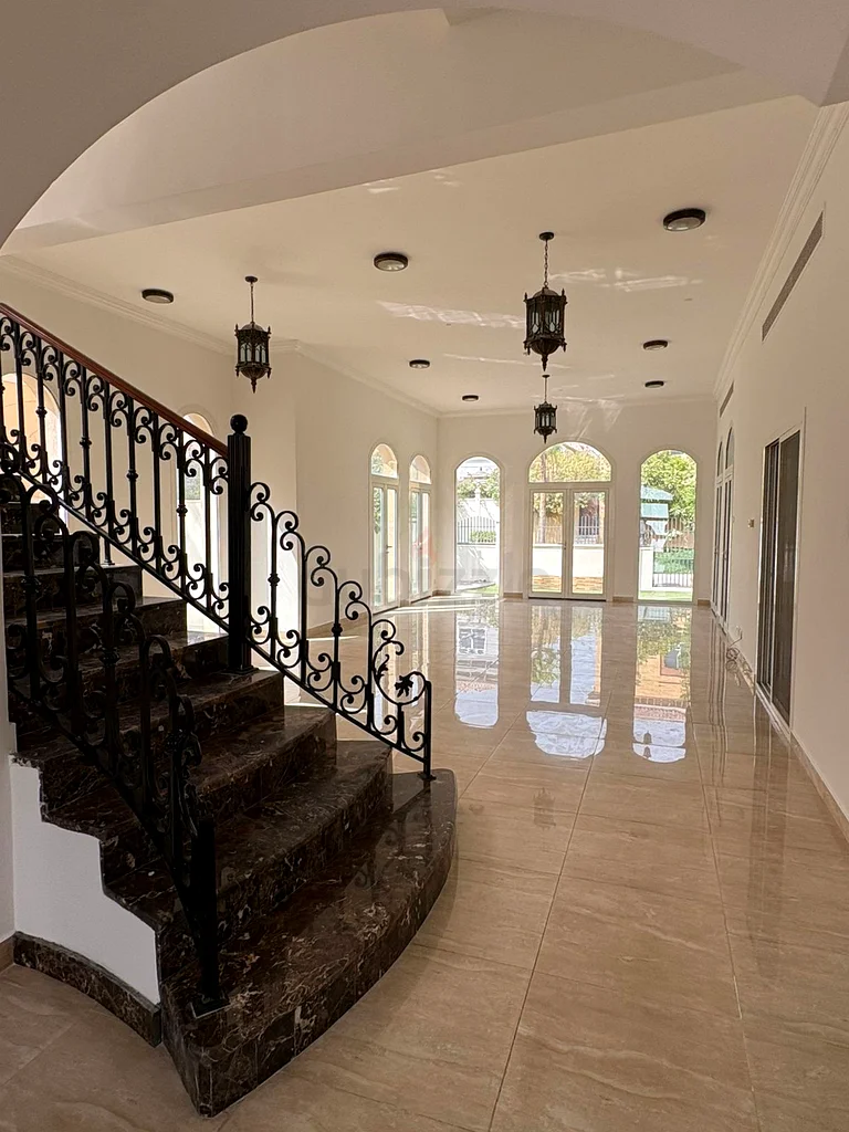 Direct from owner | Spacious 5 Bed | Basement | Near upcoming Pool  Gym63727478348803112