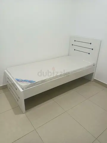 Hi, I want to sell Single Bed With Mattress brand-new