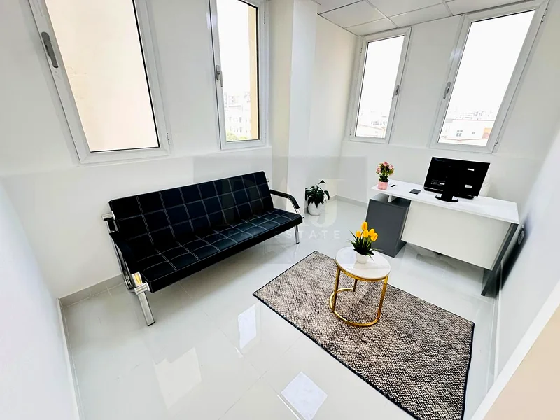 Modern Office | Free Utilities | Bank Account Assistance |63619849128962111