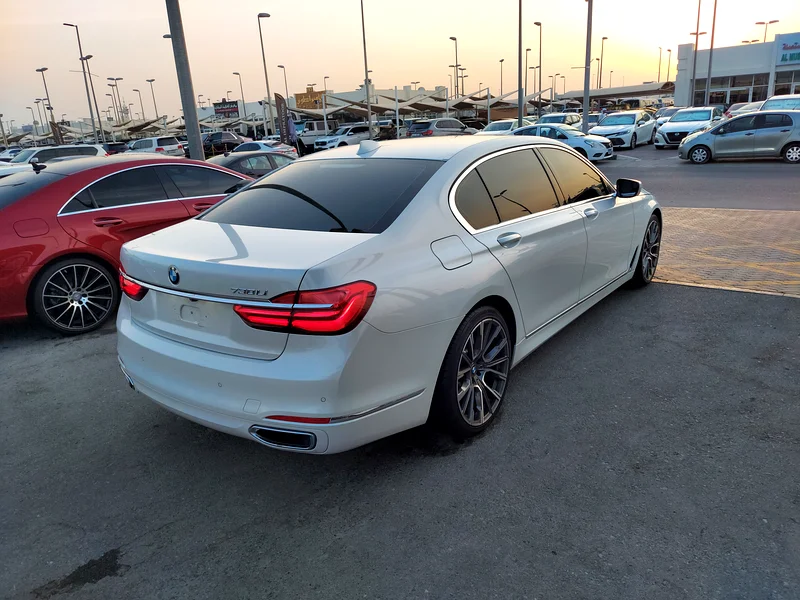 BMW 730L GCC Single Owner Agency Paint63612445597699112