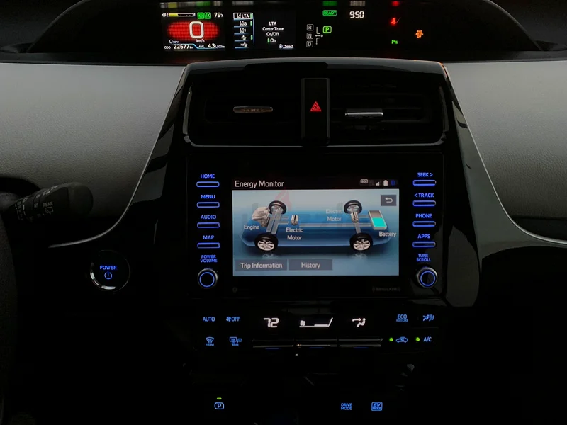 Toyota Prisu 202163612446786306111