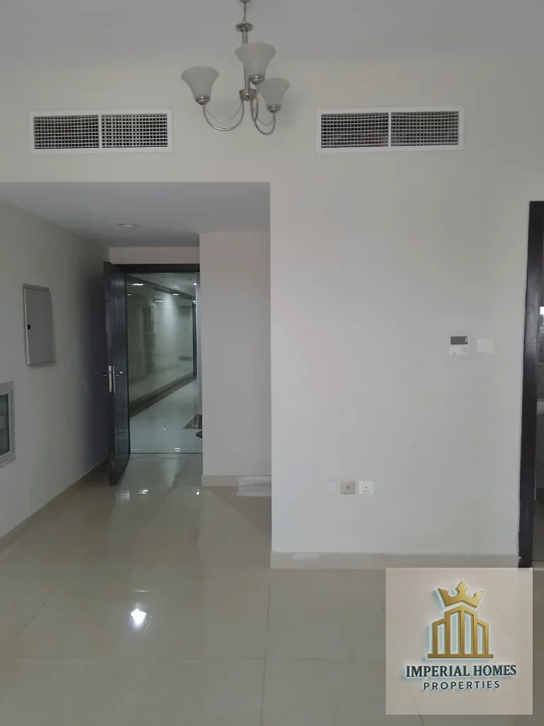 شقة بغرفتي نوم للإيجار السنوي – الجرف 2، عجمان | 3 حمامات – سعر خاص63714836845185110