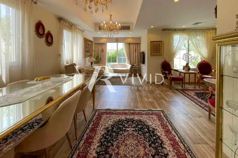 Upgraded | Corner Unit | Prime Location63923089396737111