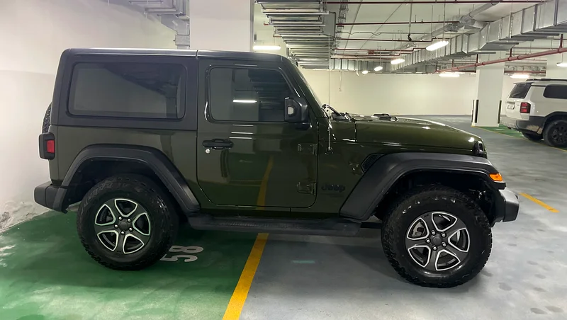 2021 Jeep Wrangler Sport ( GCC Specs) perfect Condition “ only 19,000 Km “ under warranty63612080602371113