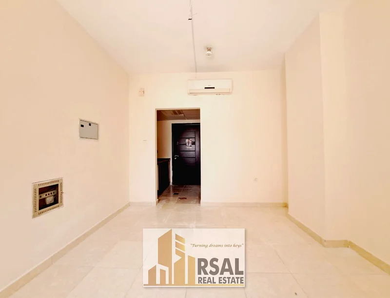 Lavish Studio/Close Kitchen/Family Building/Near Ambassador School63704059428611110