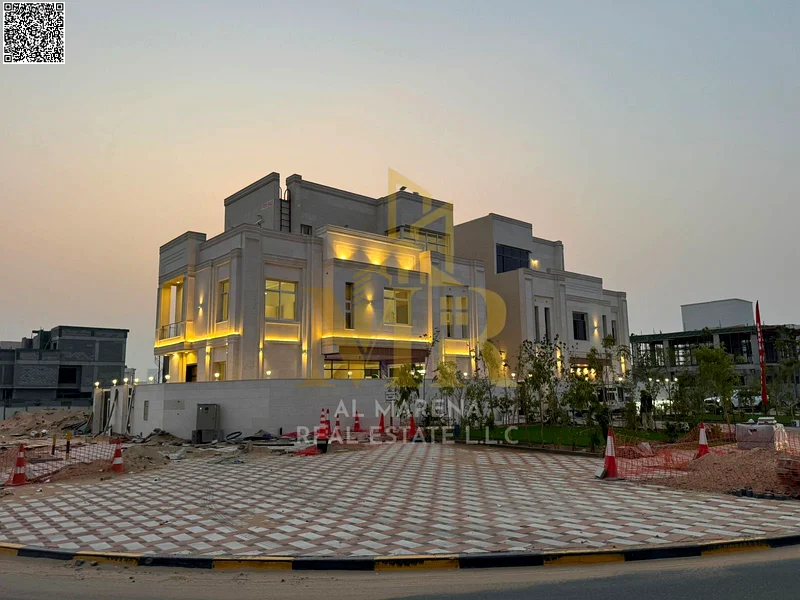 Villa at a price inclusive of registration and ownership fees, with electricity, water and air conditioners, on the main street, ready for occupancy i63906772162435114