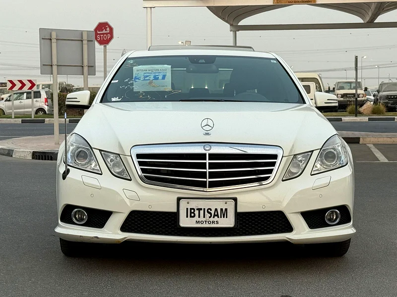 MERCEDES E 550 AMG - 2009 - 88,000 kms - FULL OPTION - JAPANESE SPEC63613135203458112