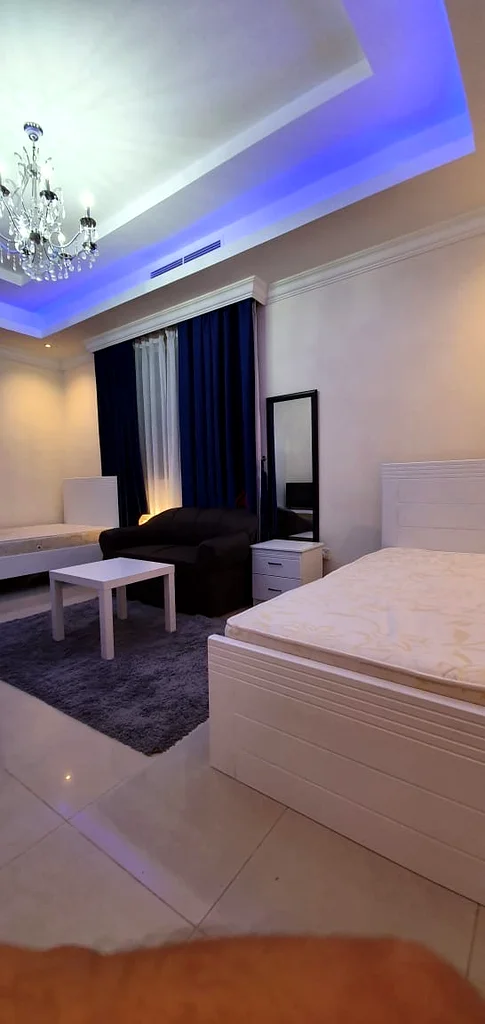 Cozy bed space sharing with 1 lady 1400 in mirdif63624382249986113
