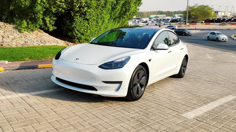 TESLA MODEL 3 2023 GCC UNKNOWN N/A CYLINDER 300_399HP VERY CLEAN CAR NO ACCIDENT63612059199745111