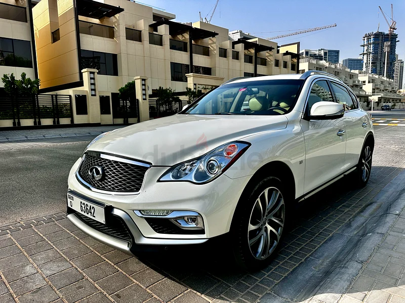 إنفيني QX50 - فاخرة - مواصفات الخليج - كيلومترات قليلة - بدون حوادث - تم الصيانة بالكامل - نظيفة بدرجة كبيرة63612067580802111
