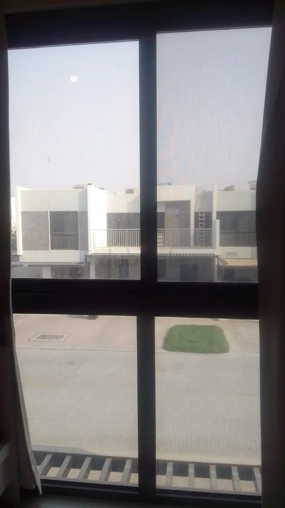 غرفة نوم رئيسية في داماك هيلز 263624311718401111