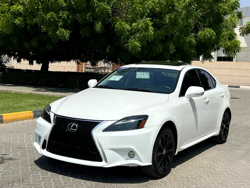 LEXUS IS300 2009 GCC FULL OPTION WITH SUNROOF LEATHER SEATS CROSS CONTROL VERY CLEAN CAR63612074197506111