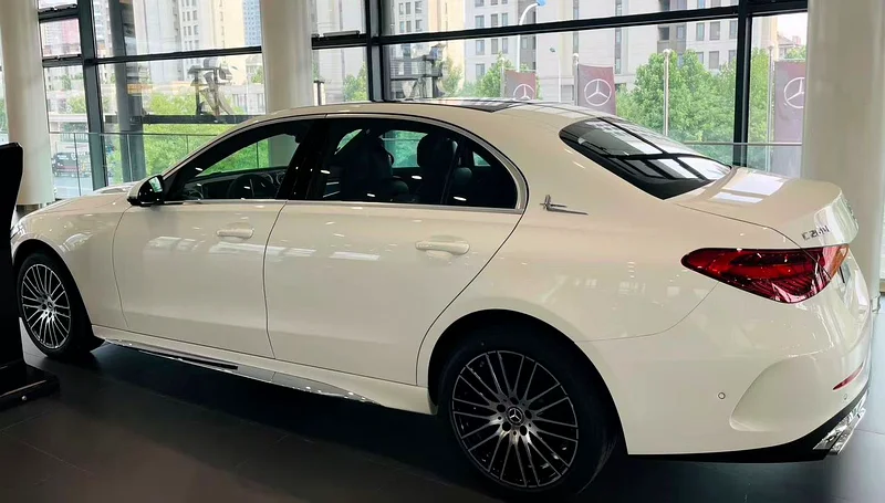 Mercedes-Benz C260 L63613134455937112